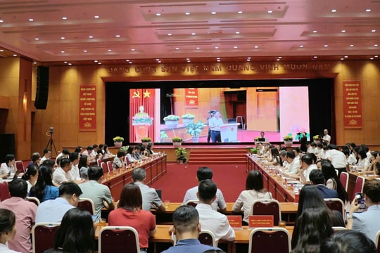 Ngành Thuế cam kết đồng hành, hỗ trợ khu vực kinh tế tư nhân