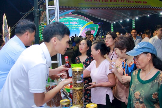 Hà Nội khai mạc sự kiện giới thiệu sản phẩm OCOP gắn với văn hoá các tỉnh Nam Bộ