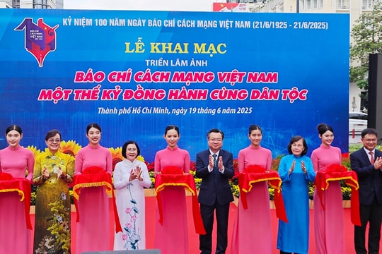 TP Hồ Chí Minh: Triển lãm 230 hình ảnh kỷ niệm 100 năm Báo chí Cách mạng Việt Nam
