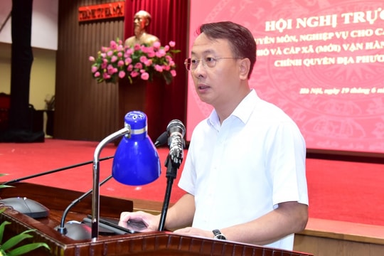 Giám đốc Sở Nội vụ hướng dẫn tổ chức và hoạt động của chính quyền cấp xã