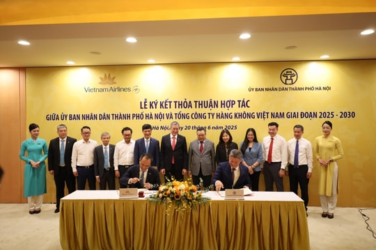 Hà Nội và Vietnam Airlines hợp tác đẩy mạnh phát triển du lịch