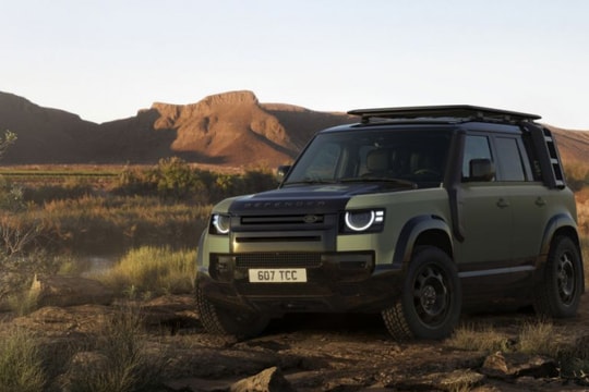Land Rover Defender 110 Trophy Edition trình làng: Tri ân di sản off-road