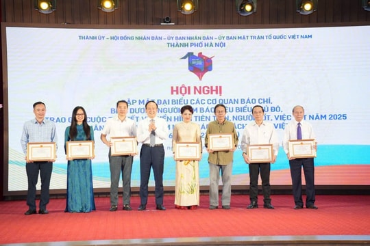 biểu dương người làm báo tiêu biểu Thủ đô 2025