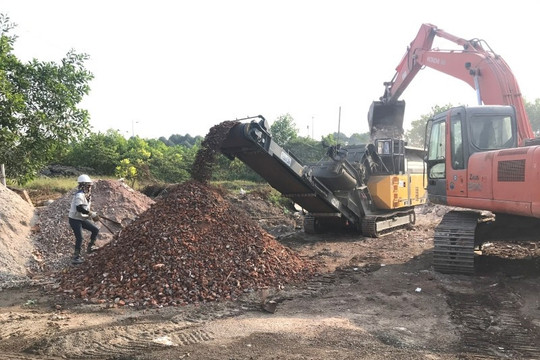 Hà Nội tăng cường công tác quản lý, xử lý, gia cố, tái chế chất thải rắn xây dựng