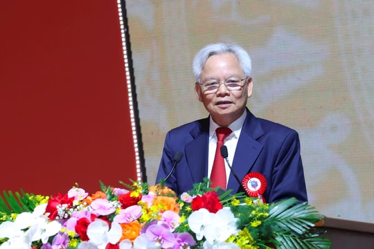 Chuyển đổi số trước tiên chính là chuyển đổi con người (*)