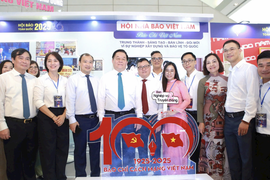 Báo chí nhân văn và hiện đại