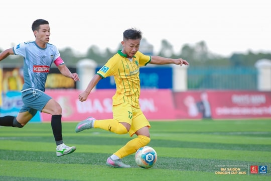 Giải bóng đá 7 người vô địch Quốc gia Bia Saigon Dragon Cup 2025 - khu vực Tây Nguyên XSKT Đắk Lắk bảo vệ thành công ngôi vô địch ở vòng 4