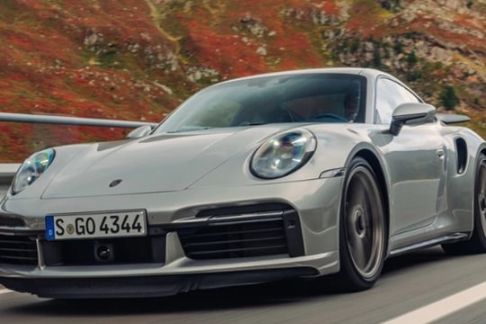 Porsche 911 Turbo 50 Years cập cảng Việt Nam: Giá gần 20 tỷ đồng