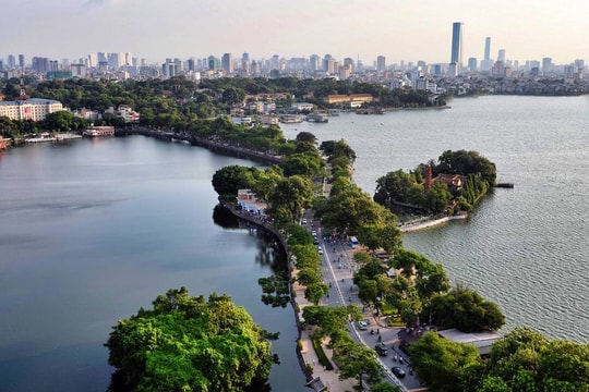 Hà Nội hửng nắng, trời giảm mưa