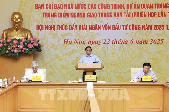 Thủ tướng Phạm Minh Chính: Không để việc tổ chức chính quyền địa phương ảnh hưởng đến các công việc khác