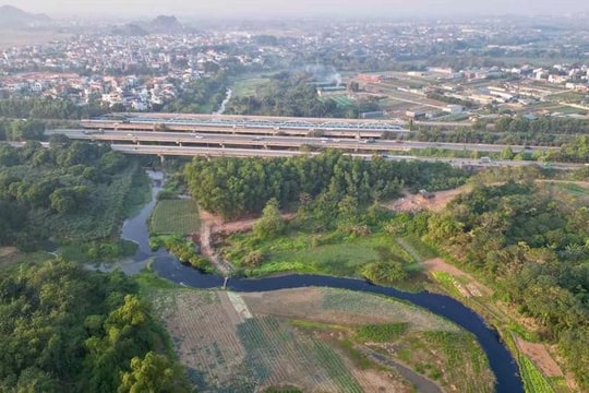 Hà Nội: 5 nhóm giải pháp xử lý ô nhiễm môi trường nước các sông