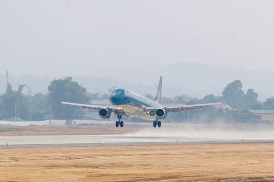 Vietnam Airlines tạm dừng các chuyến bay đến và đi từ sân bay Vinh từ tháng 7-2025
