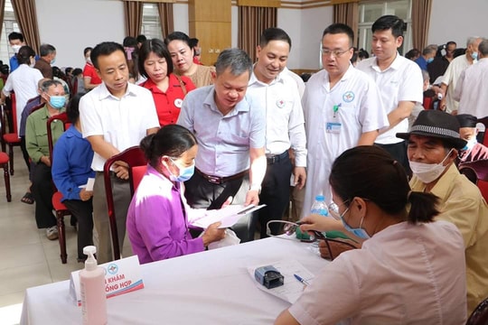 Chuyên nghiệp hóa chăm sóc sức khỏe người cao tuổi