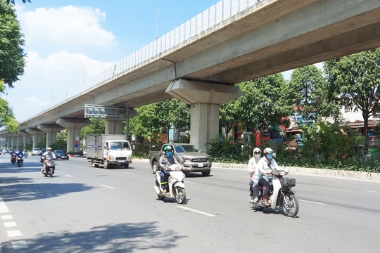 Bắc Bộ ngày nắng gián đoạn, chiều tối có mưa rào rải rác