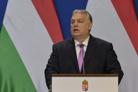 Hungary ngăn chặn Ukraine gia nhập NATO, EU