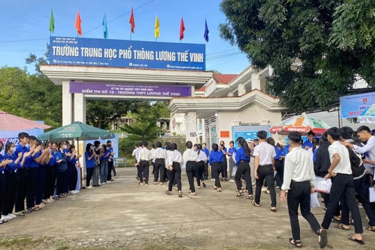 Tuổi trẻ Kon Tum đồng hành cùng sĩ tử trong kỳ thi tốt nghiệp THPT