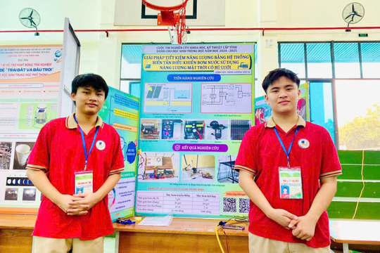 "Hành trình Vàng" của hai học sinh đam mê khoa học
