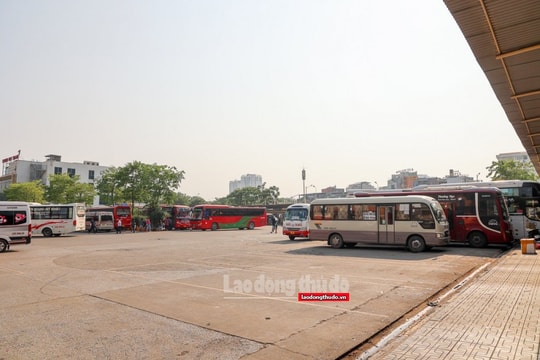 Khẩn trương triển khai thu phí không dừng tại các bến xe, bãi đỗ
