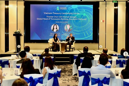 Ngân hàng Standard Chartered tổ chức Diễn đàn Quản trị nguồn vốn 2025 tại Việt Nam