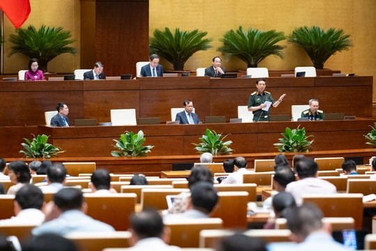 Việc huy động, quyên góp, phân bổ nguồn lực cứu trợ, hỗ trợ còn lúng túng