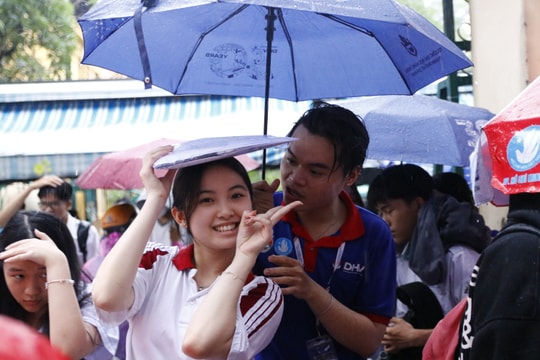 Ngày đầu thi tốt nghiệp THPT tại Đồng Nai, TP Hồ Chí Minh: An toàn, nghiêm túc