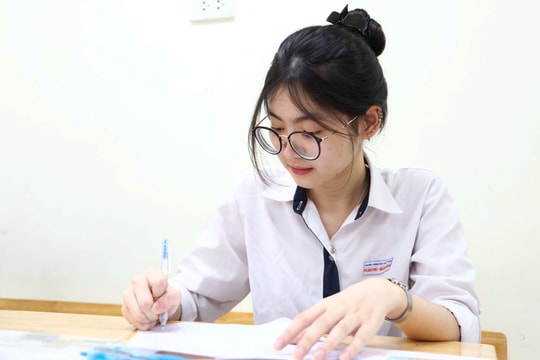 Gợi ý đáp án môn toán kỳ thi tốt nghiệp THPT