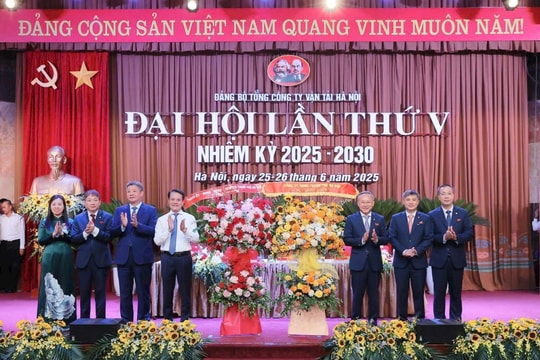 Đại hội Đại biểu Đảng bộ Tổng Công ty Vận tải Hà Nội lần thứ V Đổi mới, sáng tạo, phát triển sản xuất kinh doanh hiệu quả, bền vững gắn với chuyển đổi xanh