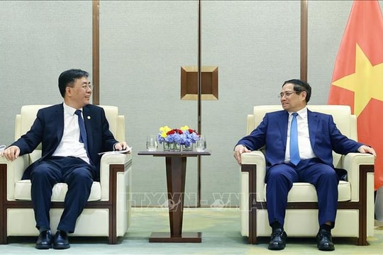 Thủ tướng Phạm Minh Chính làm việc với các doanh nghiệp hàng đầu Trung Quốc trong lĩnh vực phát triển hạ tầng