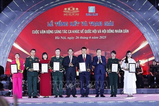 Chủ tịch Quốc hội Trần Thanh Mẫn dự Lễ tổng kết cuộc vận động sáng tác ca khúc về cơ quan dân cử