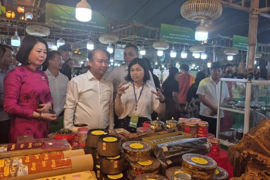 Hơn 1.000 sản phẩm nông sản, đặc sản trưng bày, bán tại Festival nông sản Hà Nội lần thứ 4