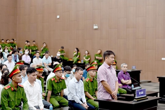 Cựu Phó Chánh Văn phòng Huyện ủy Mang Thít lý giải việc được Hậu "Pháo" chuyển hơn 69 tỷ đồng