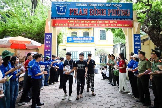 Cả nước có 5 thí sinh bị đình chỉ thi trong buổi thi môn Toán