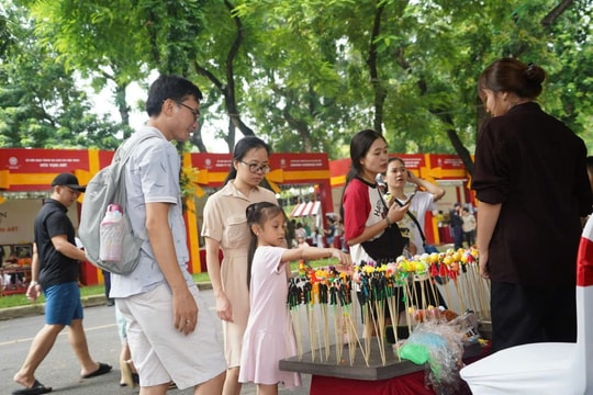 Các khách sạn ở Hà Nội tung nhiều ưu đãi "khủng" dịp hè 2025