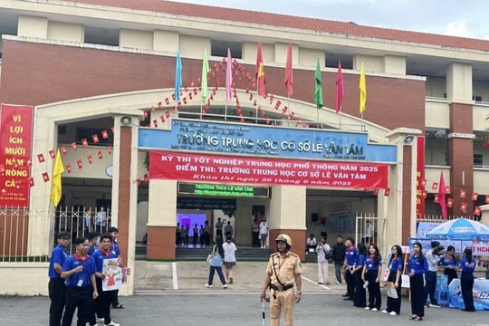 TP.HCM: Đảm bảo an toàn giao thông tại các điểm thi tốt nghiệp THPT năm 2025