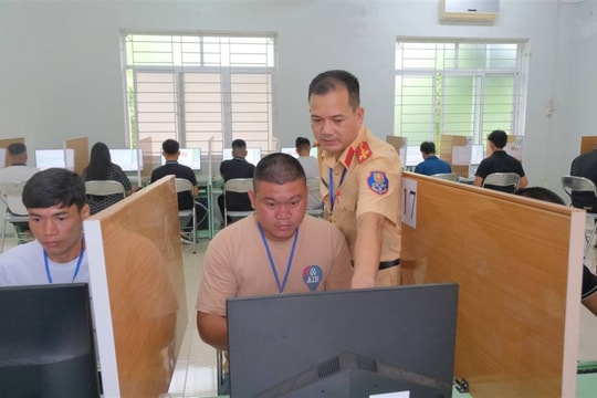 Công an tỉnh Cao Bằng tổ chức thi sát hạch lái xe đầu tiên