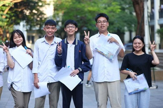 Gợi ý đáp án môn Vật lý kỳ thi tốt nghiệp THPT năm 2025