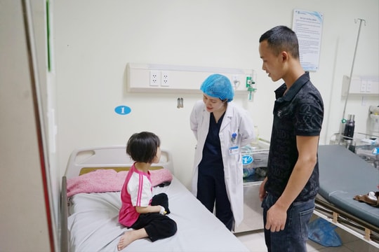 Nuốt cúc áo, bệnh nhi 5 tuổi phải cấp cứu dị vật đường thở