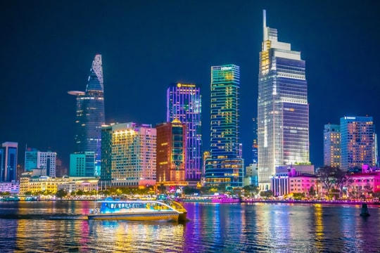 Hành trình 327 năm hình thành và phát triển của TP Hồ Chí Minh