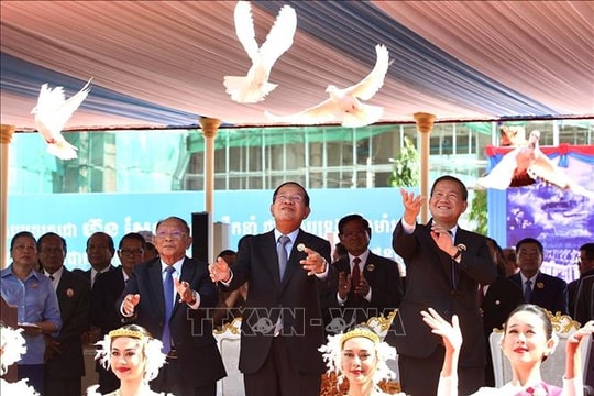 Lãnh đạo Đảng, Nhà nước Việt Nam chúc mừng 74 năm Ngày thành lập Đảng Nhân dân Campuchia