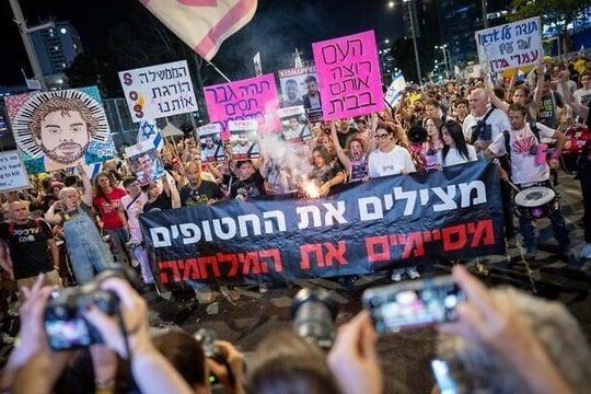 Israel: Biểu tình lớn kêu gọi giải cứu con tin ở Gaza
