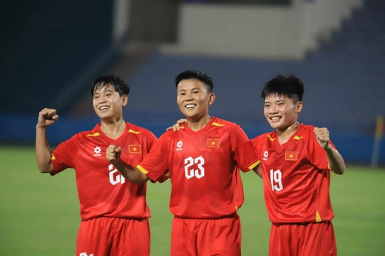 Tuyển bóng đá nữ Việt Nam thắng 7-0 trước Maldives trong trận mở màn vòng loại châu Á