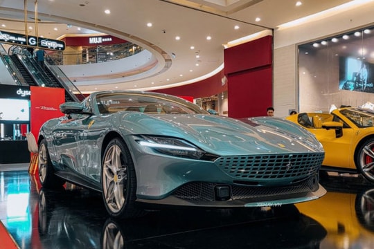 Ferrari Roma Spider thứ hai xuất hiện tại Việt Nam