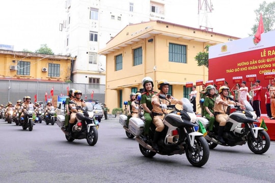 Tháo gỡ vướng mắc thủ tục hành chính: Đảm bảo vận hành chính quyền hai cấp thông suốt từ 1/7