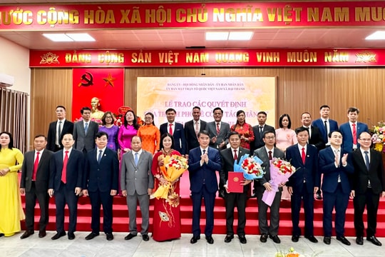 Các xã Nam Phù, Thanh Trì, Đại Thanh công bố quyết định về công tác cán bộ