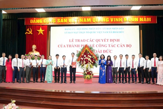 Phó Chủ tịch UBND thành phố Hà Nội Vũ Thu Hà công bố Quyết định thành lập 4 xã: Hoài Đức, Sơn Đồng, Dương Hoà, An Khánh