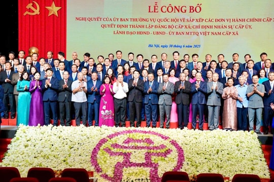 Lễ công bố các Nghị quyết của Ủy ban Thường vụ Quốc hội về sắp xếp đơn vị hành chính cấp xã