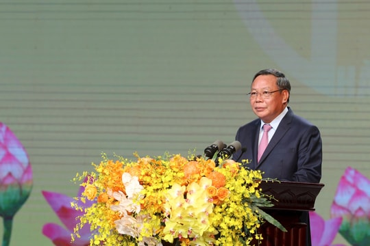 Bước chuyển mình lịch sử
