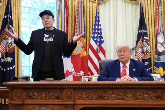 Tổng thống Mỹ Donald Trump gợi ý điều tra các công ty của tỷ phú Elon Musk