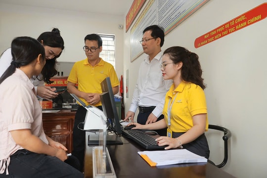 Vietnam Post bố trí 8.000 nhân viên hỗ trợ giải quyết thủ tục hành chính tại UBND cấp xã