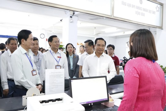 Chủ tịch UBND TP Hồ Chí Minh làm việc với phường Dĩ An